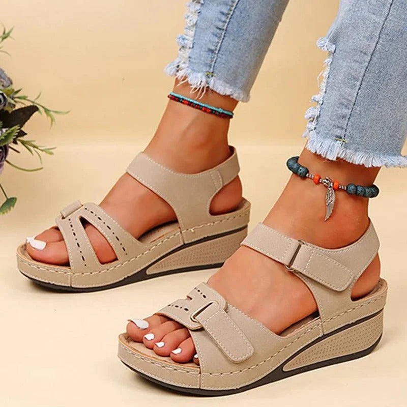 Baerte | Women's Orthopedic Sandals with Adjustable Closure for Support-Metro Lane Plaza
