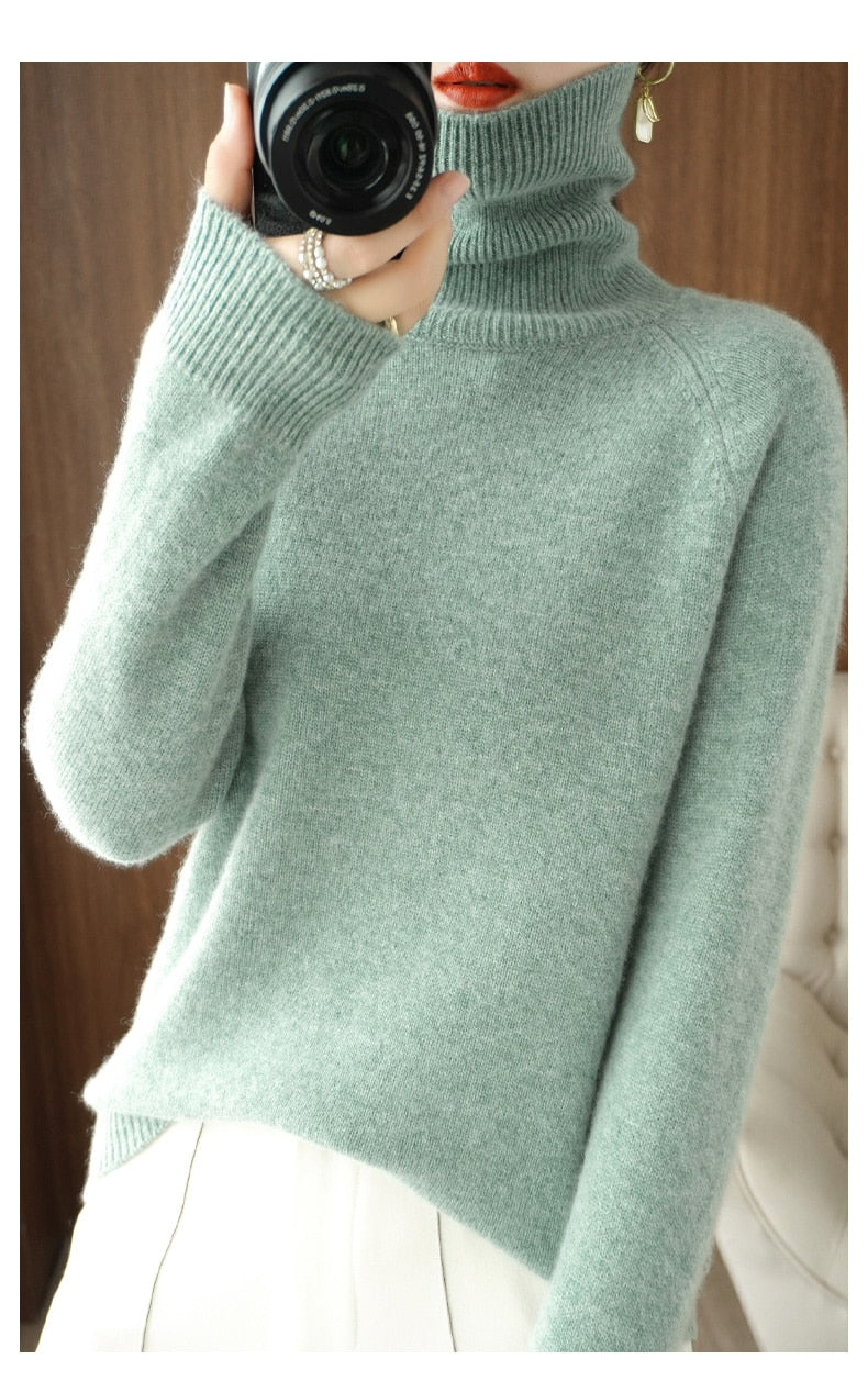 Sweater med lange ærmer og rullekrave til kvinder