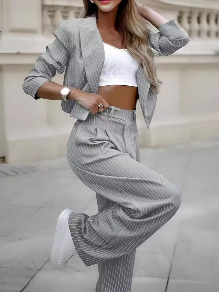 Women's Casual Cropped Top & Pants Outfit-Metro Lane Plaza