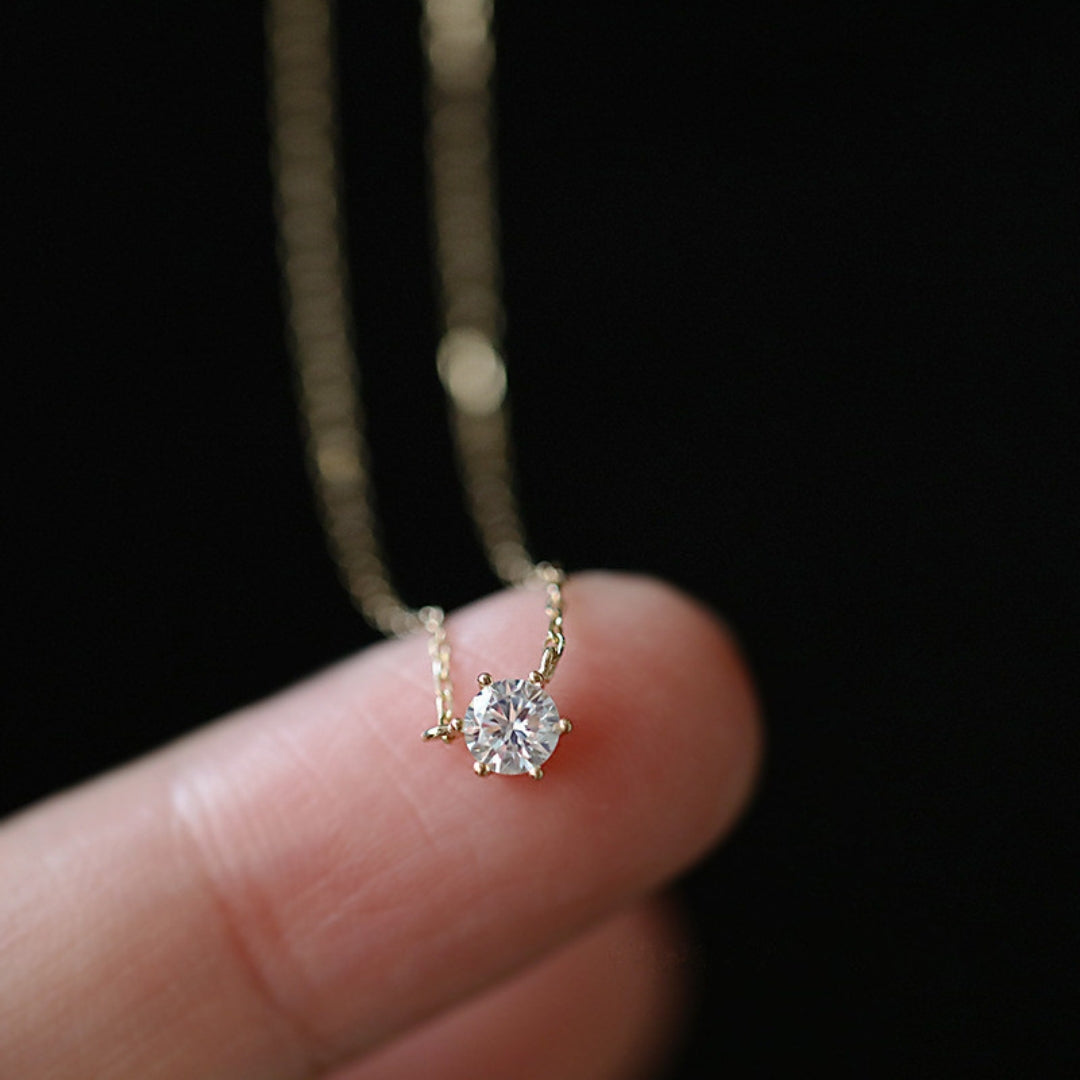 Alia | Women's Gold Pendant Necklace-Metro Lane Plaza