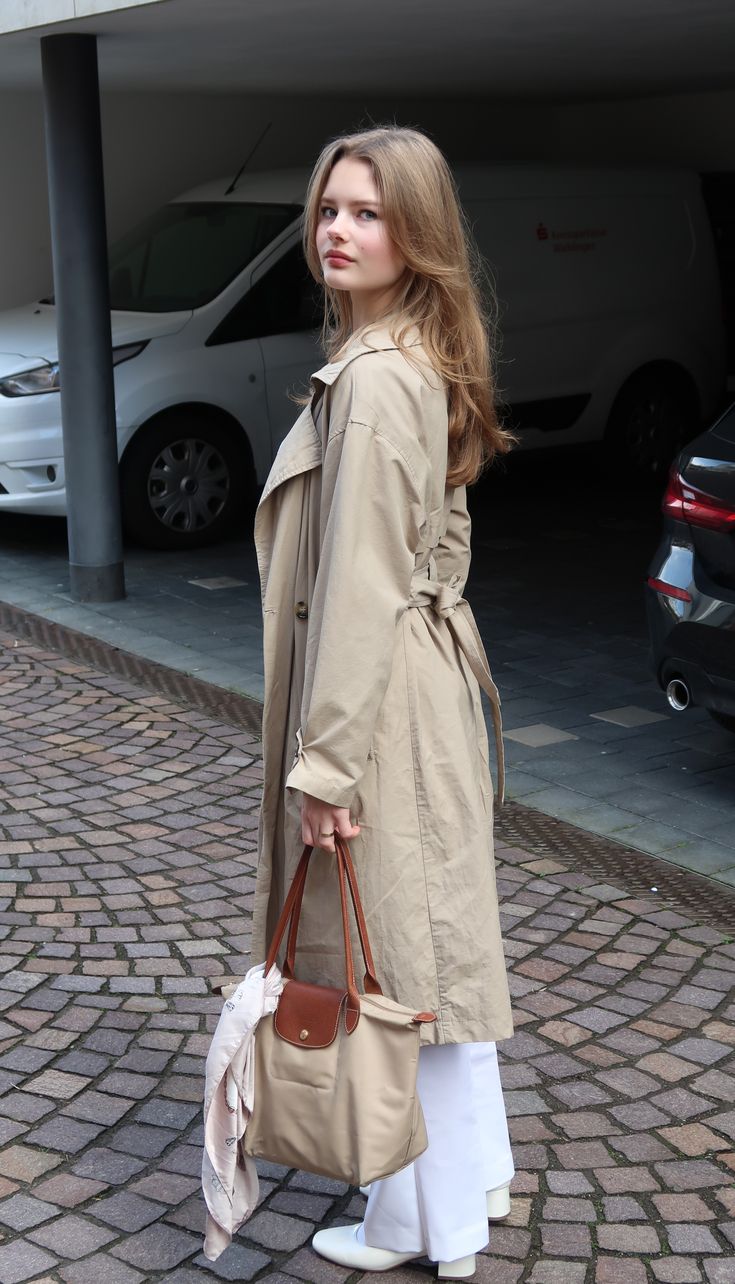 Women's Spacious Elegant Vegan Shopper Handbag for Any Occasion-Metro Lane Plaza