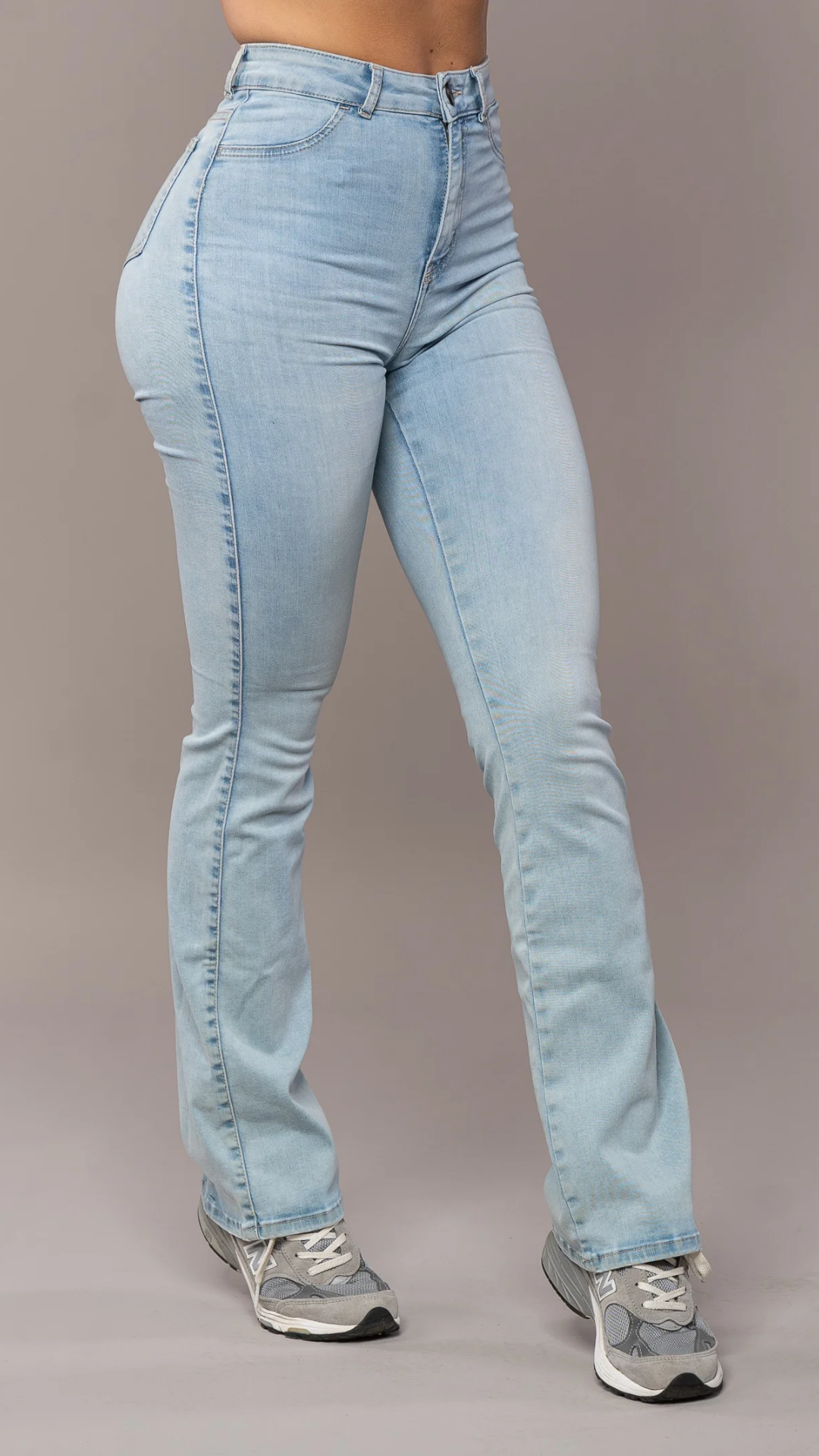 Solei | Women's Comfortable Flared Jeans-Metro Lane Plaza
