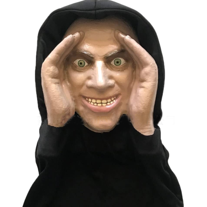 Figura assustadora a espreitar pela janela, com ventosa e rosto realista, para mulher