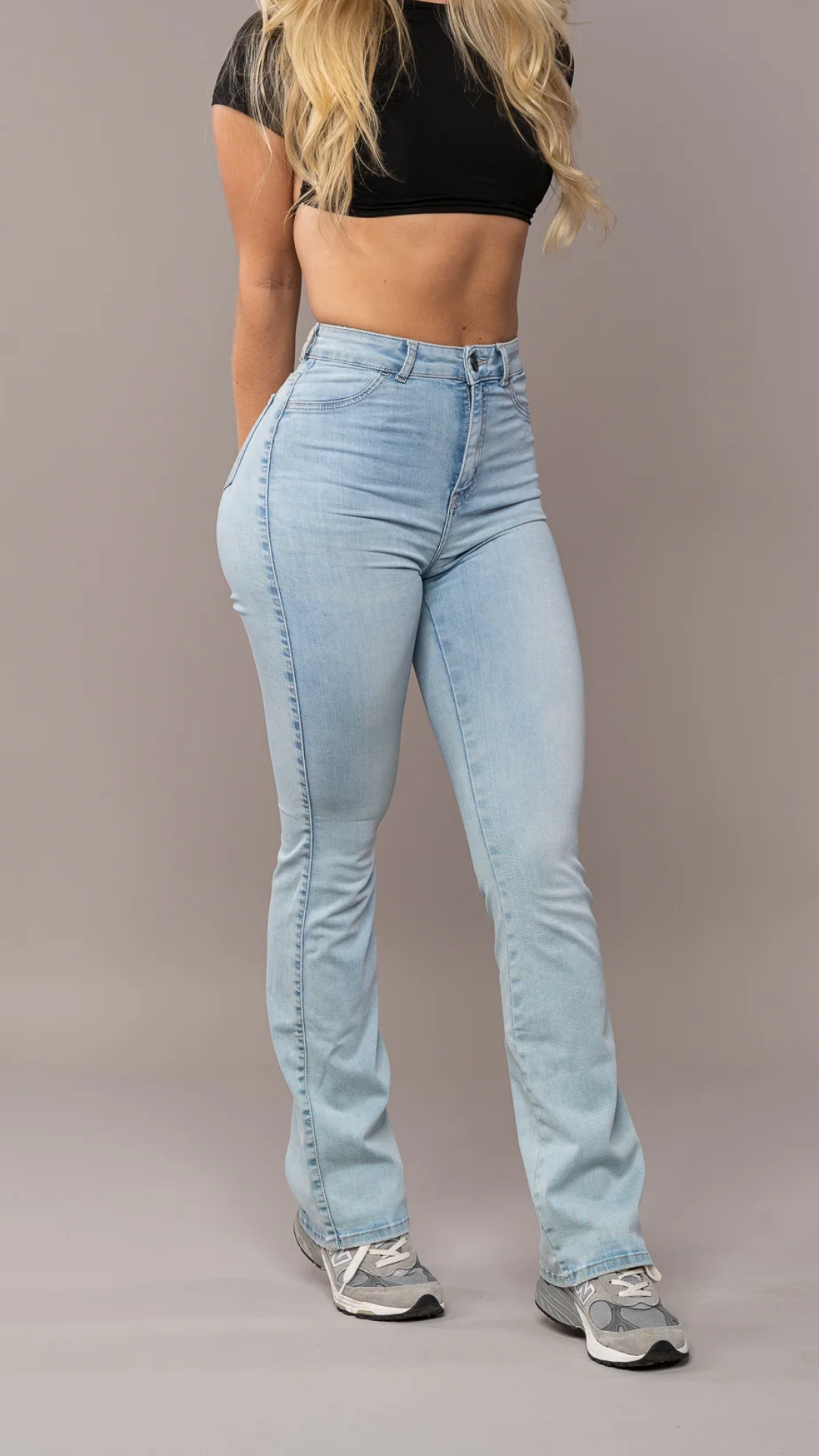 Solei | Women's Comfortable Flared Jeans-Metro Lane Plaza