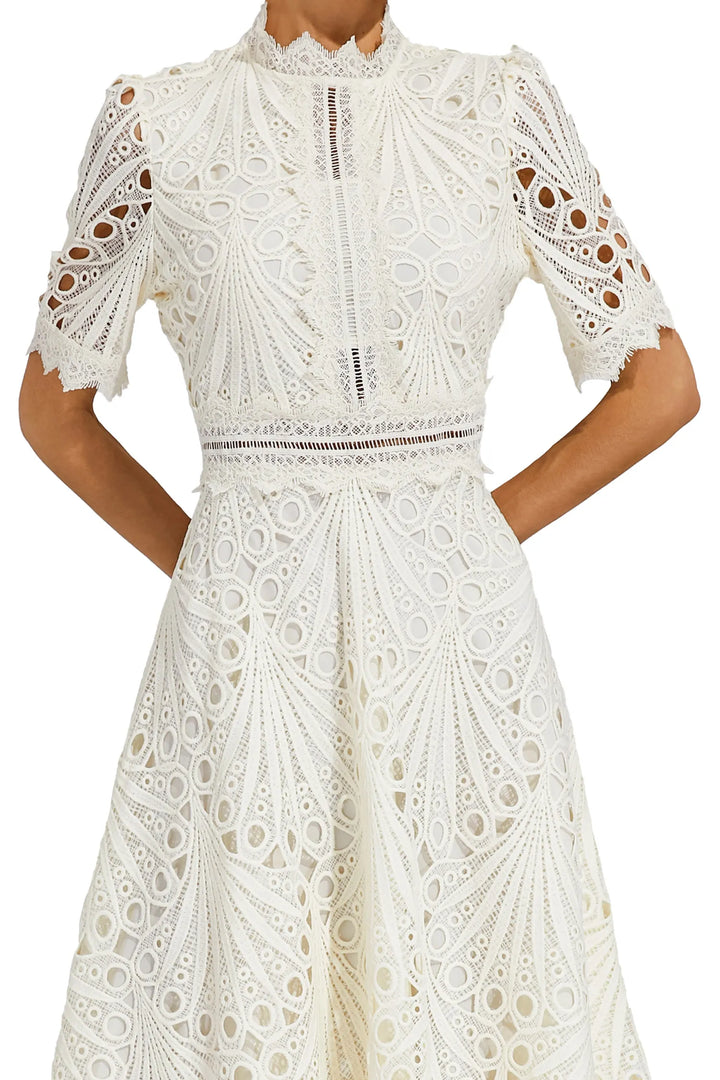 Women's Elegant Lace Midi Dress-Metro Lane Plaza