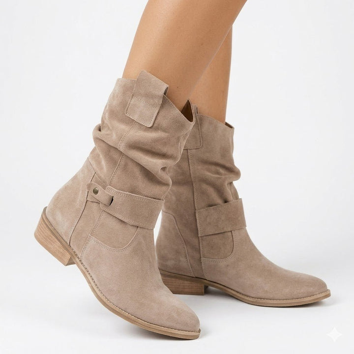 Botins de camurça descaídos para mulher