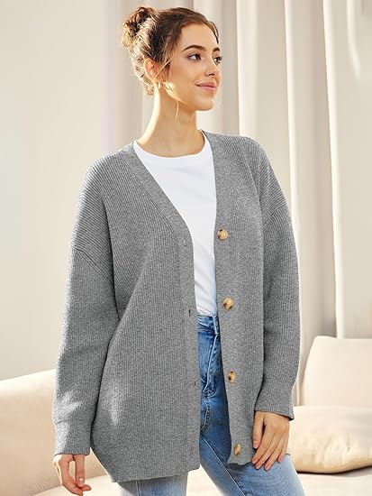 Gestrickte Strickjacke mit Knöpfen für Damen