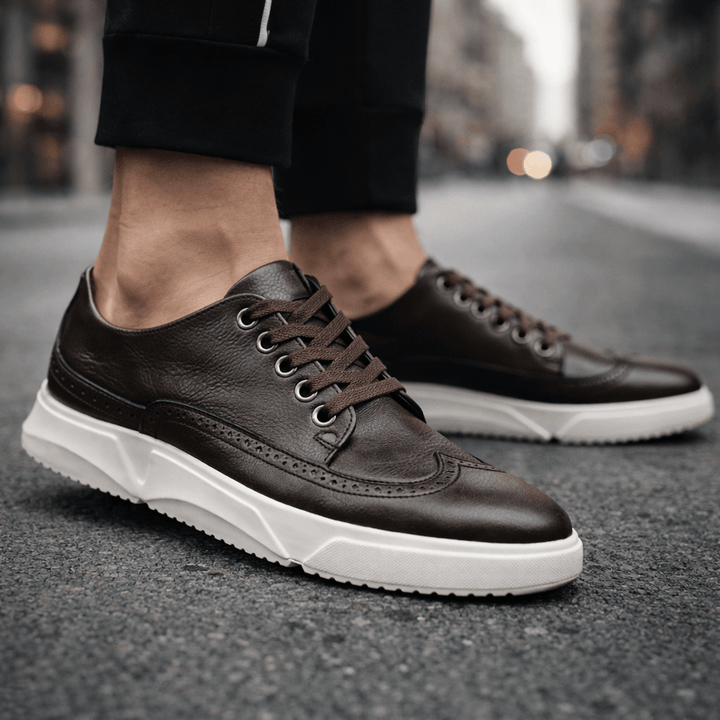 Brogue-sneakers i læder til mænd
