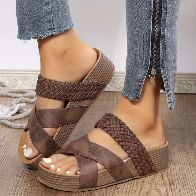 Nikki | Women's Orthopedic Summer Sandals-Metro Lane Plaza