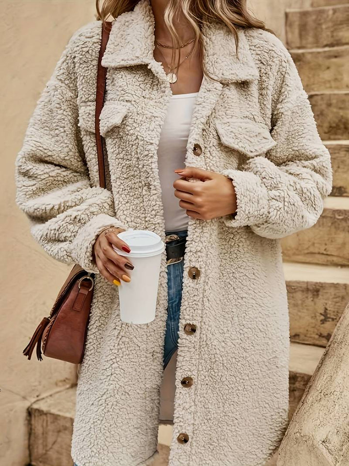 Abrigo oversize de borreguito para mujer en color salvia