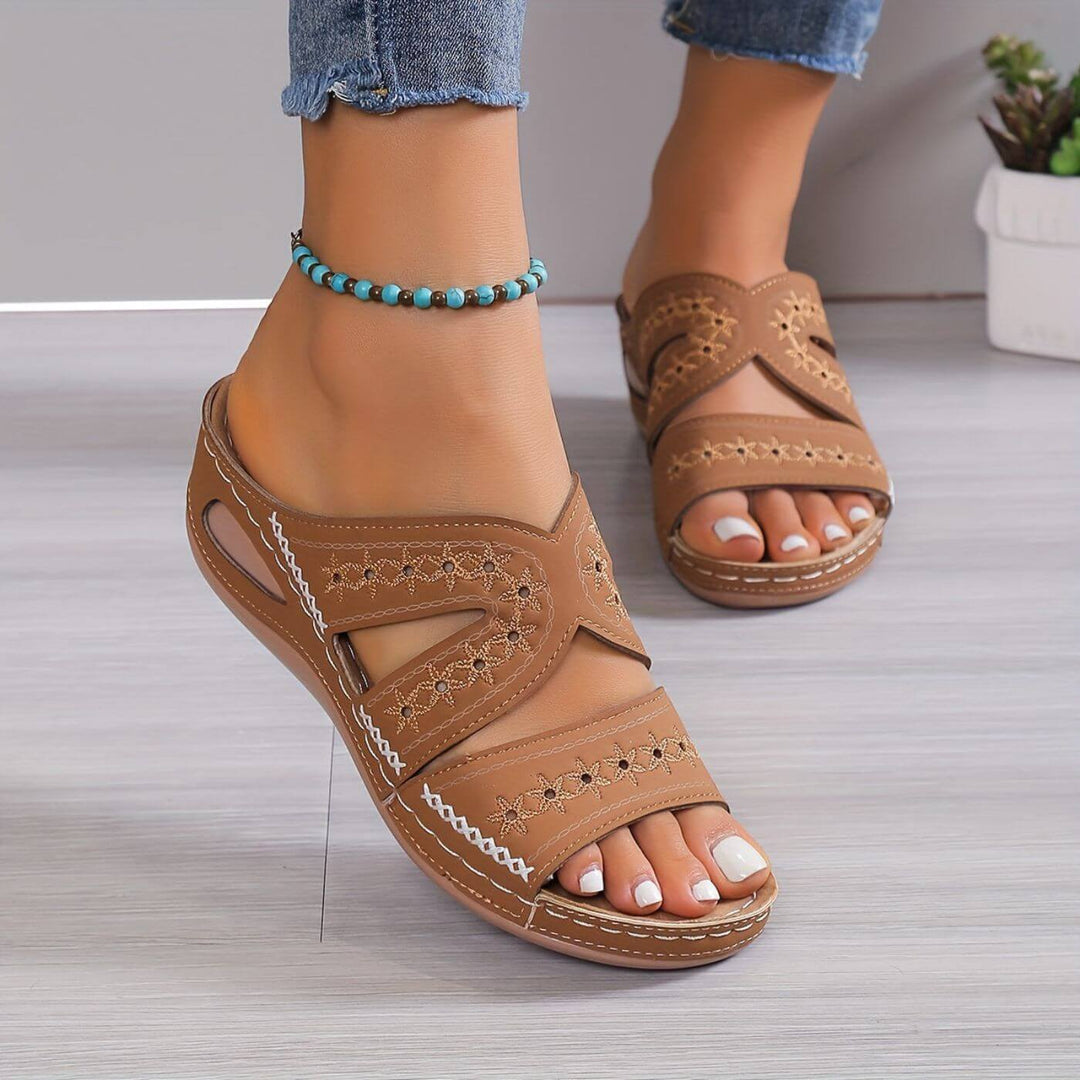 Lunaria | Comfortable Women's Orthopedic Sandals for Pain Relief-Metro Lane Plaza