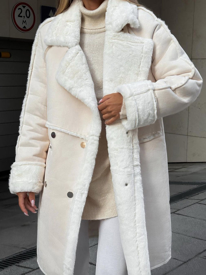 Oversized jakke i imiteret lammeskind til kvinder