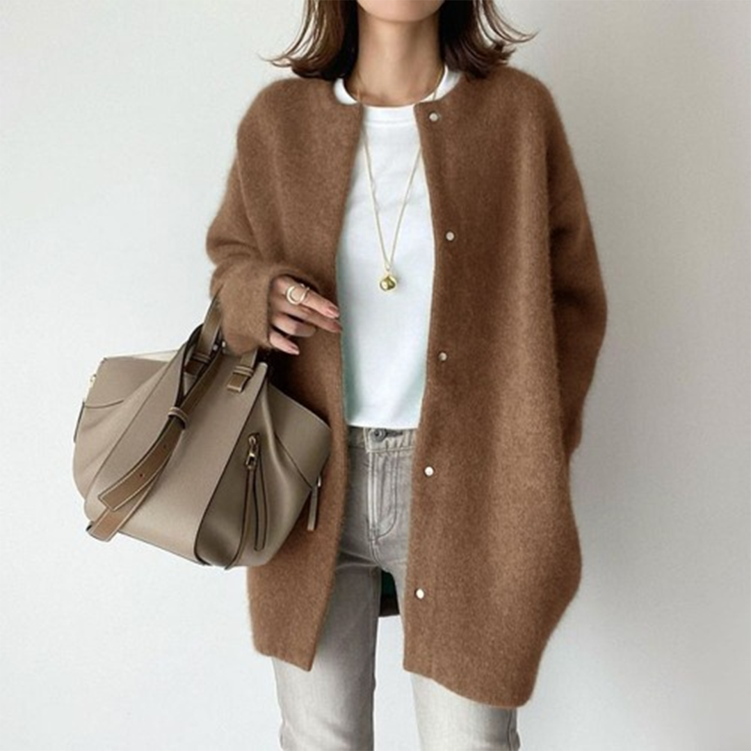 Kuschelige, oversized Strickjacke mit Knopfleiste vorn für Damen