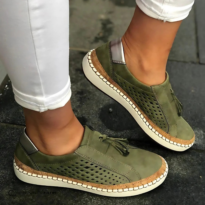 Brianna | Women's Comfortable Orthopedic Slippers-Metro Lane Plaza