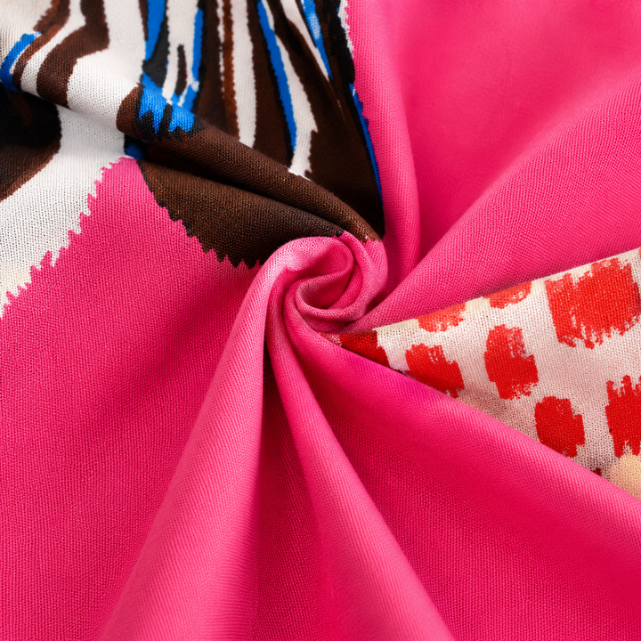 Conjunto coordinado relajado con estampado oceánico para mujer