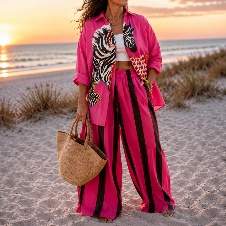 Conjunto coordinado relajado con estampado oceánico para mujer