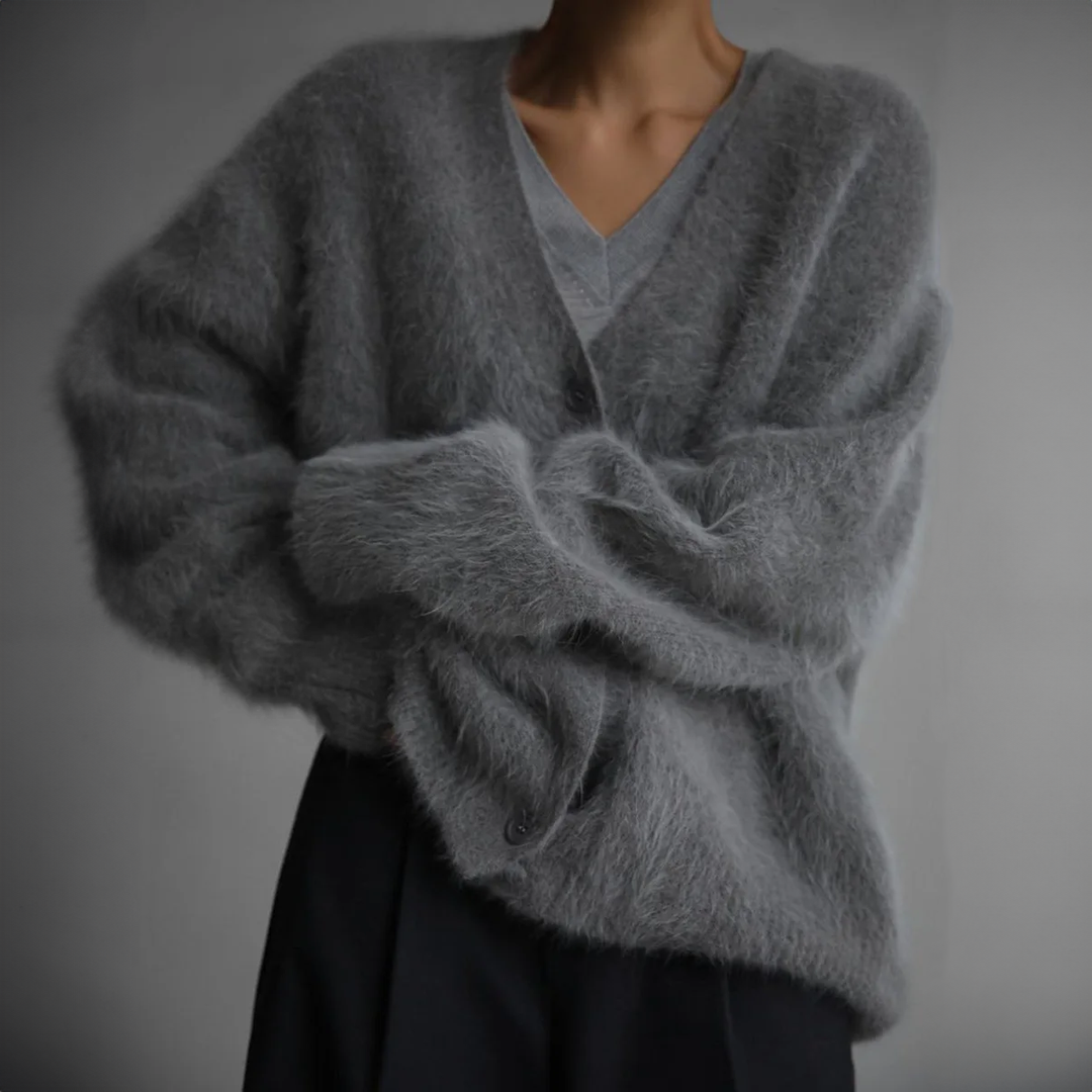 Sienna | Women's Luxurious Cashmere Cardigan for Elegant Style-Metro Lane Plaza