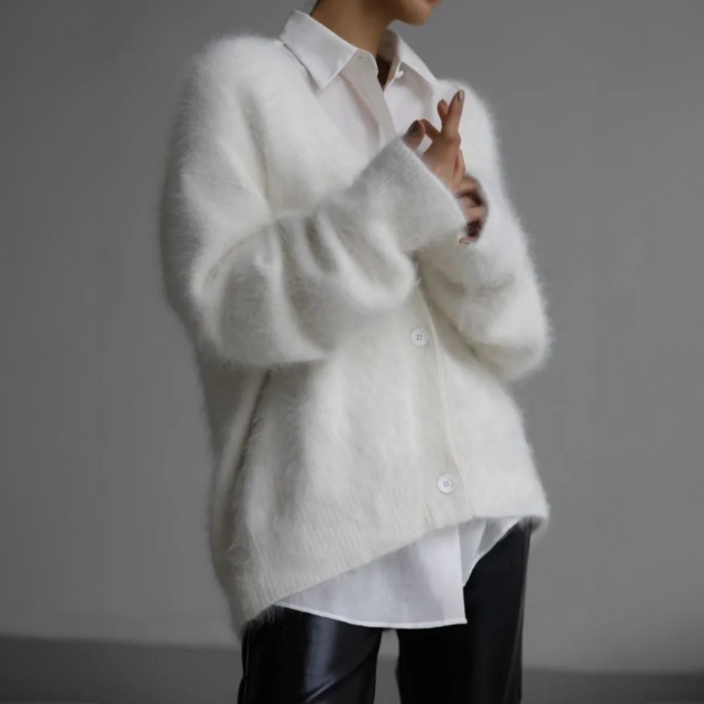 Sienna | Women's Luxurious Cashmere Cardigan for Elegant Style-Metro Lane Plaza