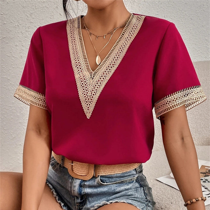 Women's Elegant Casual T-shirt-Metro Lane Plaza