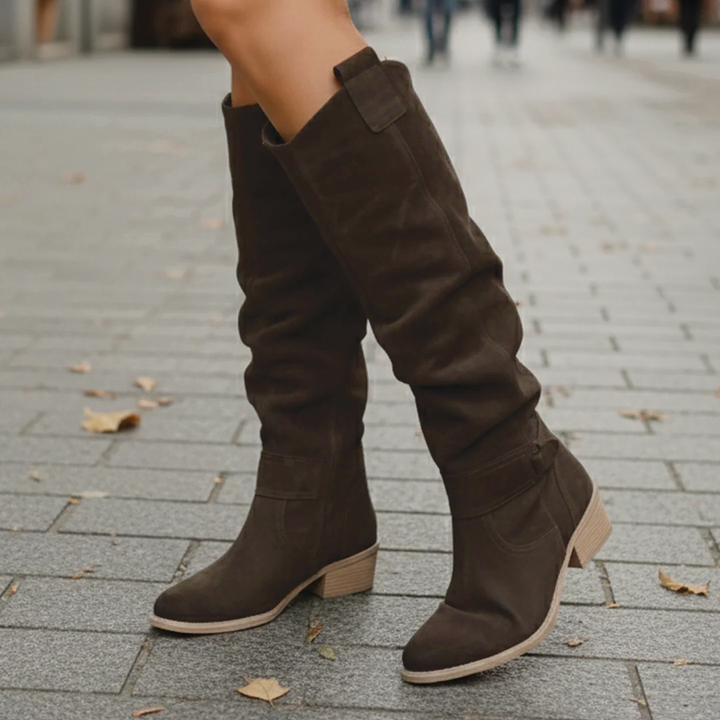 Botas de camurça até ao joelho para mulher