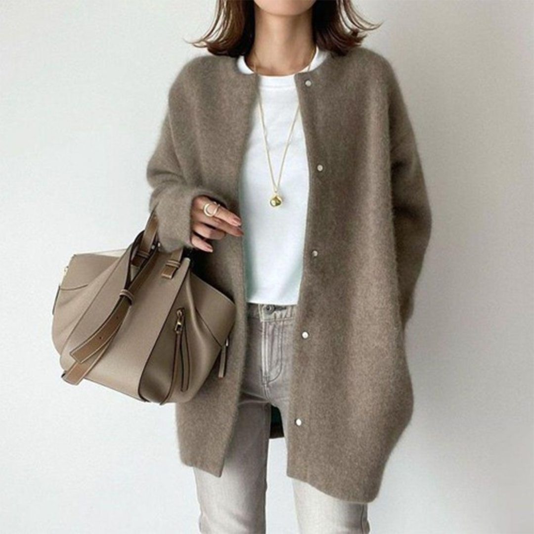 Kuschelige, oversized Strickjacke mit Knopfleiste vorn für Damen