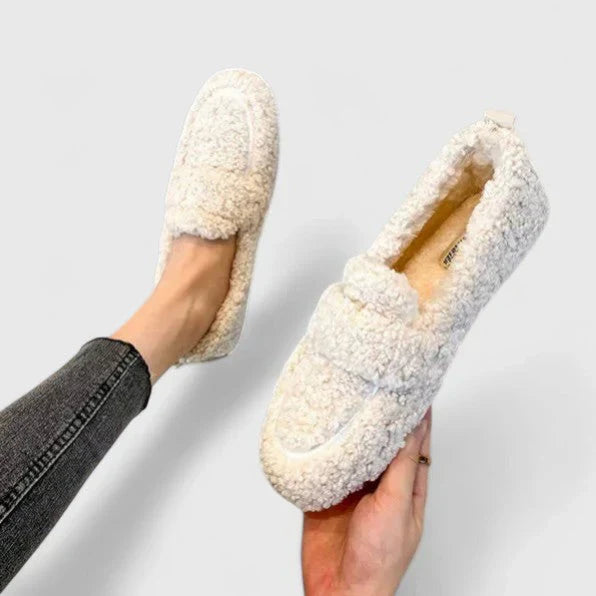 Sophia | Women's Warm Lambswool Moccasins - Black for Autumn & Winter-Metro Lane Plaza