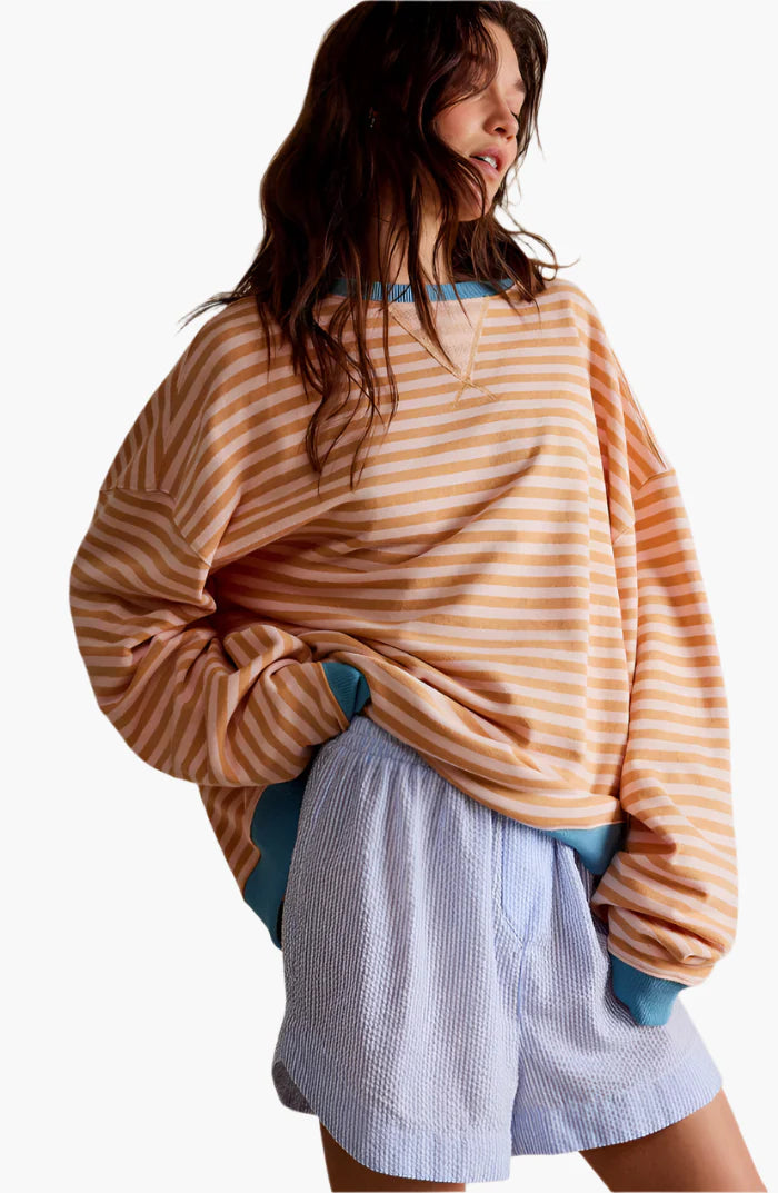 Sophia | Women's Cozy Oversized Sweatshirt-Metro Lane Plaza