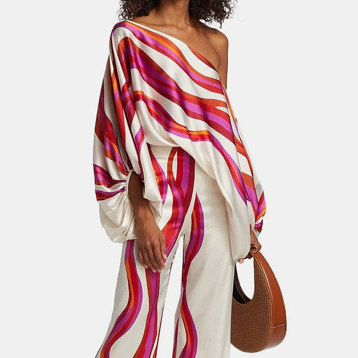 Women's Stylish Summer Two-Piece Outfit - Chic Design-Metro Lane Plaza