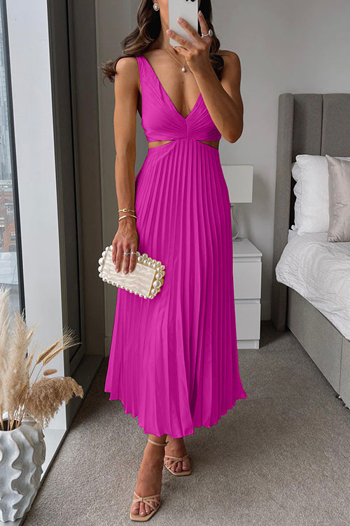 Women's Elegant Pleated Maxi Dress with Flattering Silhouette-Metro Lane Plaza