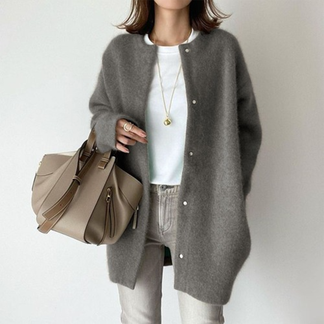 Kuschelige, oversized Strickjacke mit Knopfleiste vorn für Damen