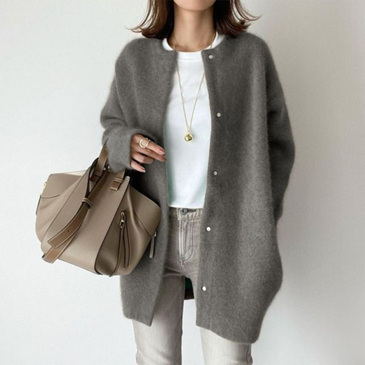 Kuschelige, oversized Strickjacke mit Knopfleiste vorn für Damen