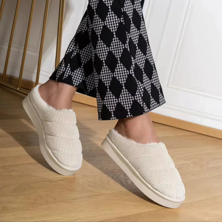 Emily | Women's Comfortable Indoor Slippers - Soft Velvet, Beige-Metro Lane Plaza