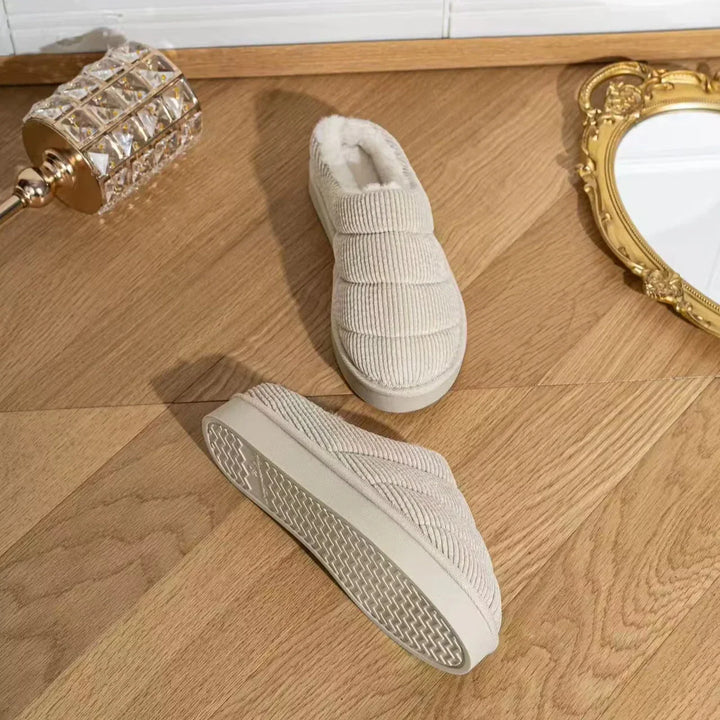 Emily | Women's Comfortable Indoor Slippers - Soft Velvet, Beige-Metro Lane Plaza