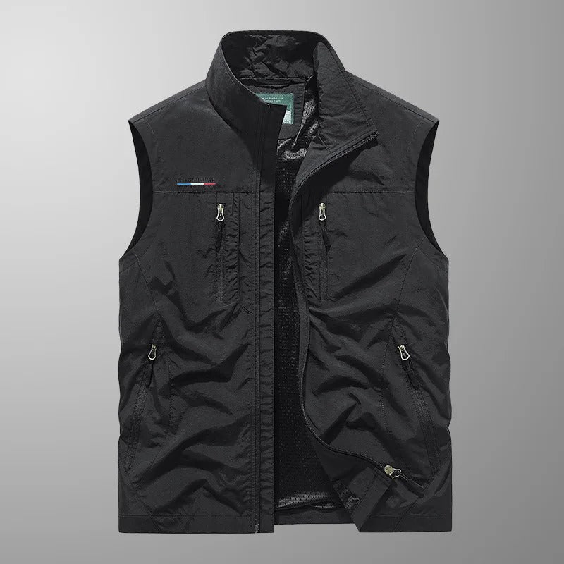 Kevin | Men's Lightweight Breathable Sleeveless Cargo Vest-Metro Lane Plaza