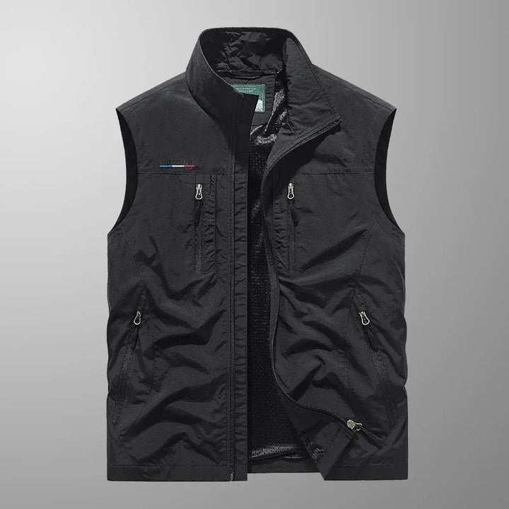 Kevin | Men's Lightweight Breathable Sleeveless Cargo Vest-Metro Lane Plaza