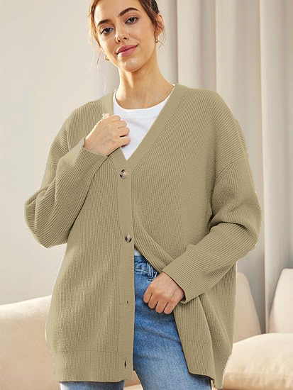 Gestrickte Strickjacke mit Knöpfen für Damen