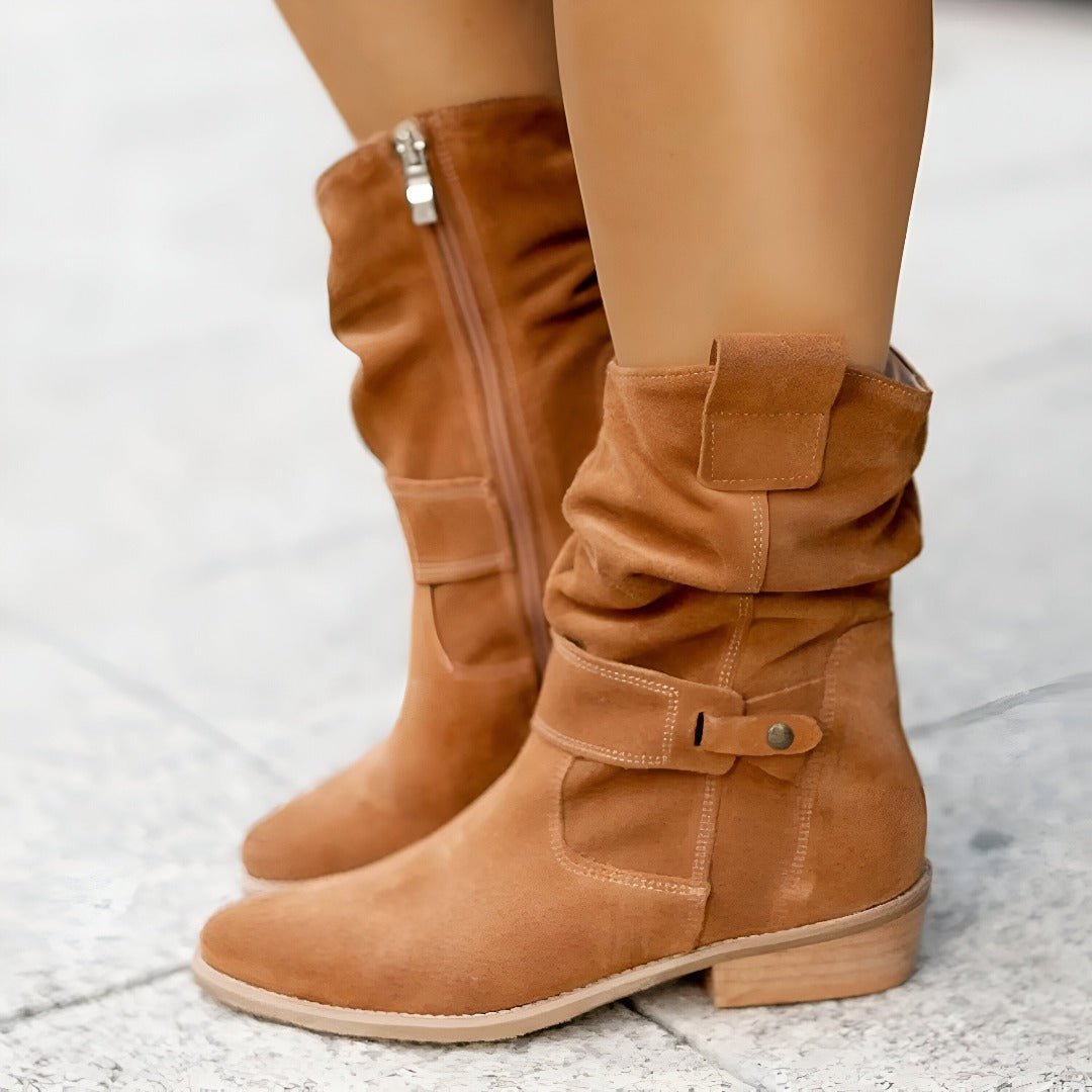Botins de camurça descaídos para mulher