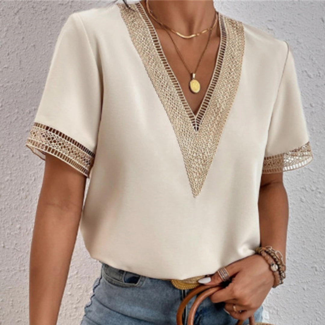 Women's Elegant Casual T-shirt-Metro Lane Plaza