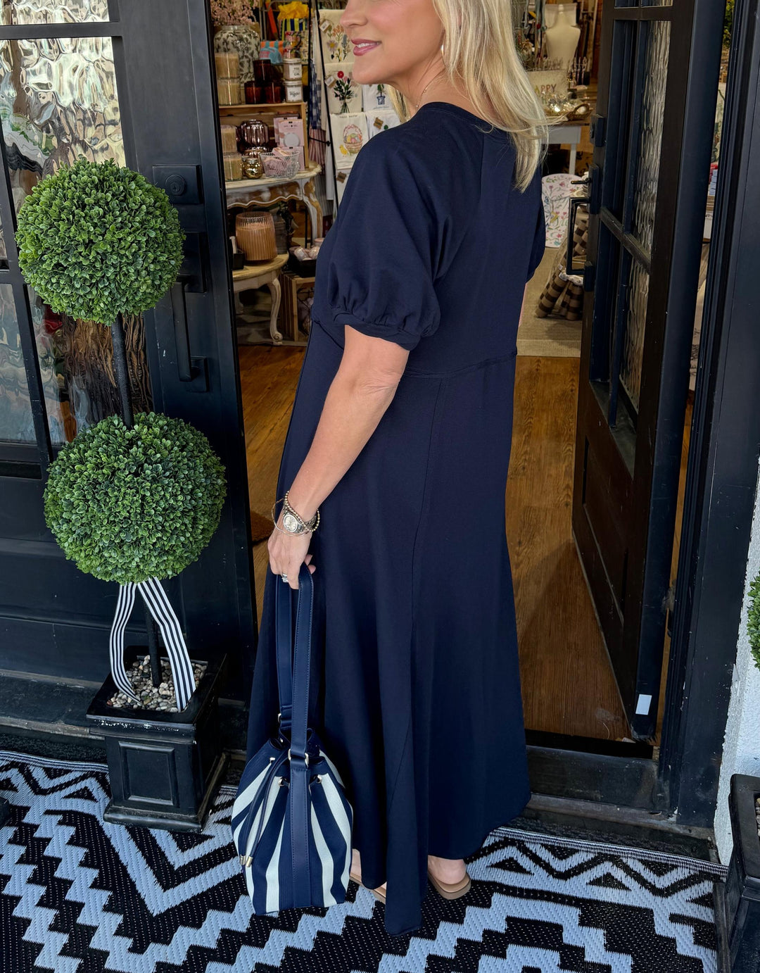 Maddison | Women's Elegant Puff Sleeve Plus Size Maxi Dress-Metro Lane Plaza