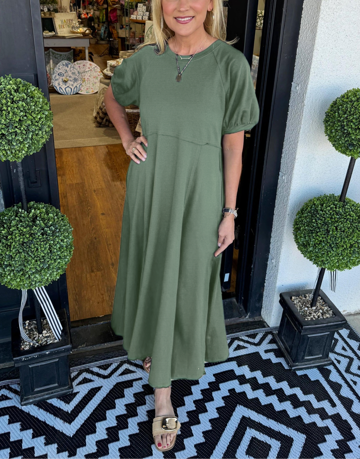 Maddison | Women's Elegant Puff Sleeve Plus Size Maxi Dress-Metro Lane Plaza