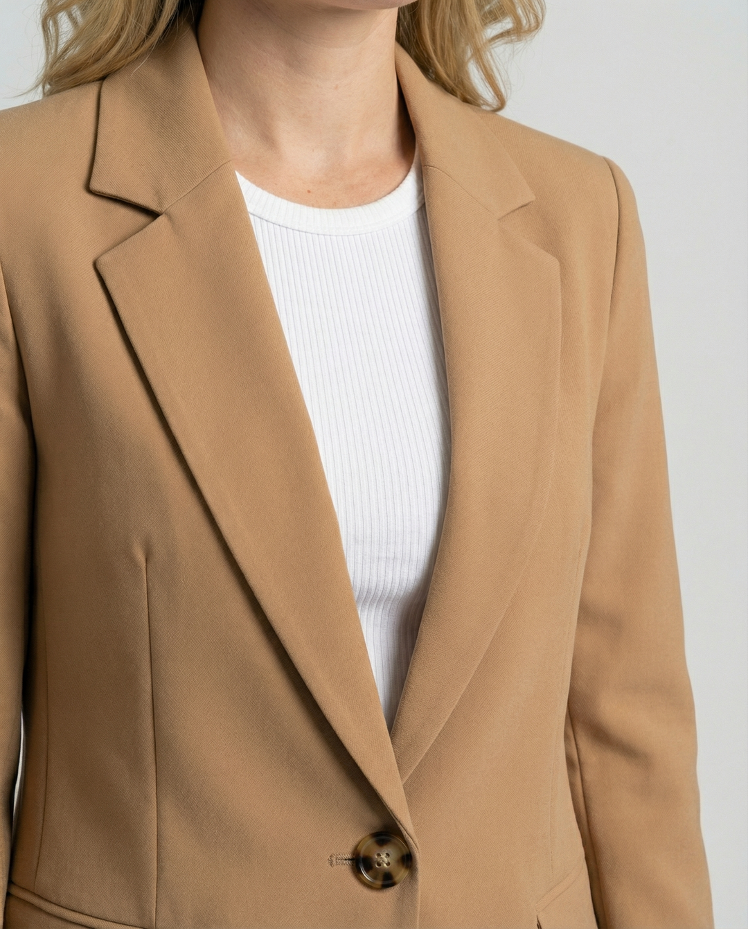 Luna | Women's Chic and Elegant Tailored Blazer-Metro Lane Plaza
