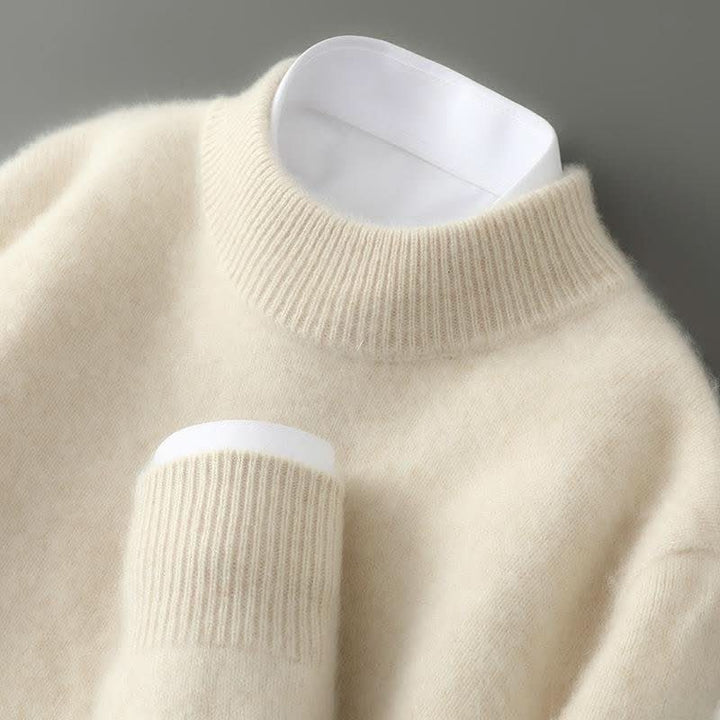 Classico pullover da donna lavorato a maglia con collo alto