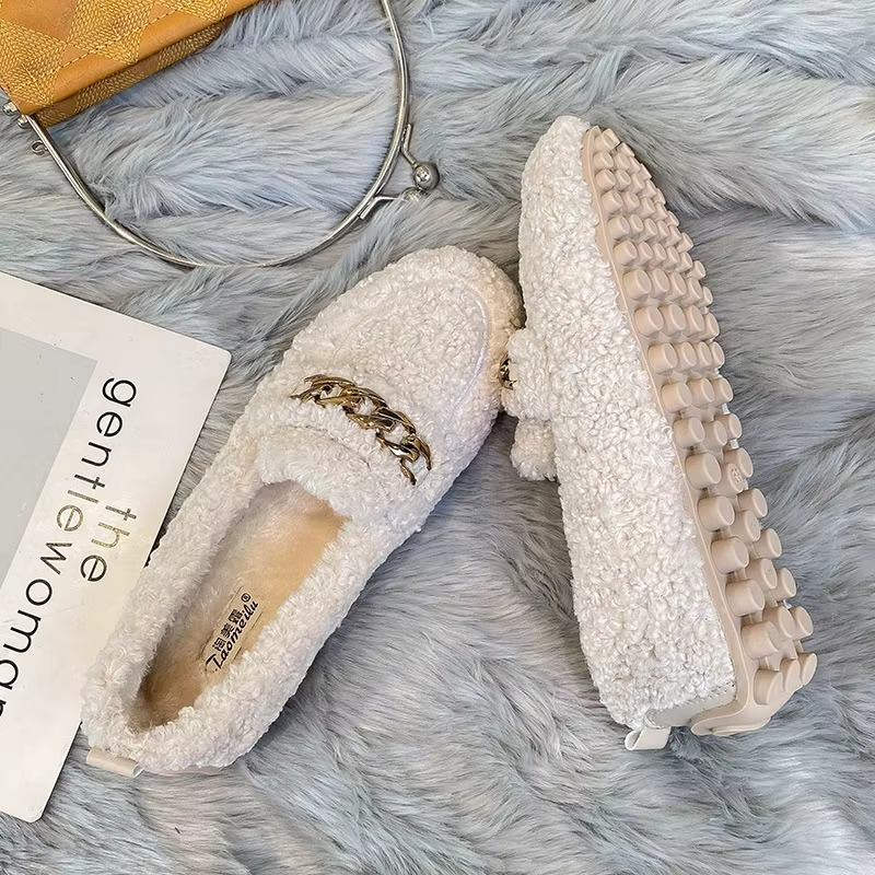 Emily | Women's Comfortable Black Suede Slippers for Home & Travel-Metro Lane Plaza
