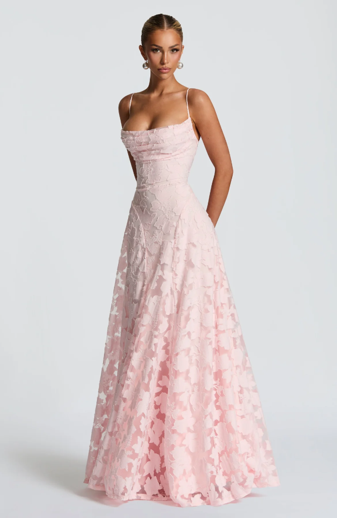 Amy | Women's Elegant Lace Maxi Dress in Floor Length Style-Metro Lane Plaza
