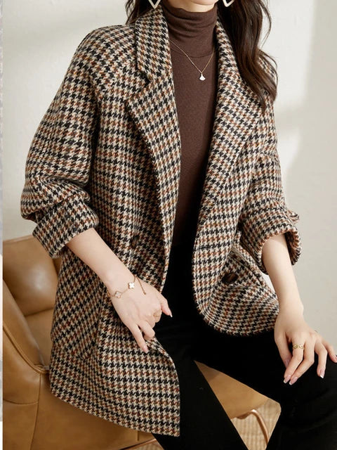 Women's Stylish Checked Coat for Comfortable Wear-Metro Lane Plaza