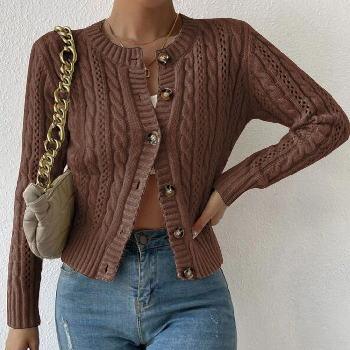 Kort cardigan til kvinder i kabelstrik