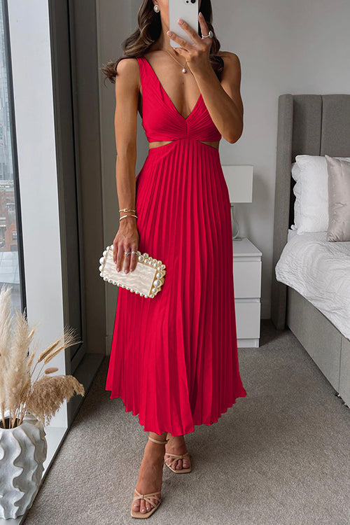 Women's Elegant Pleated Maxi Dress with Flattering Silhouette-Metro Lane Plaza