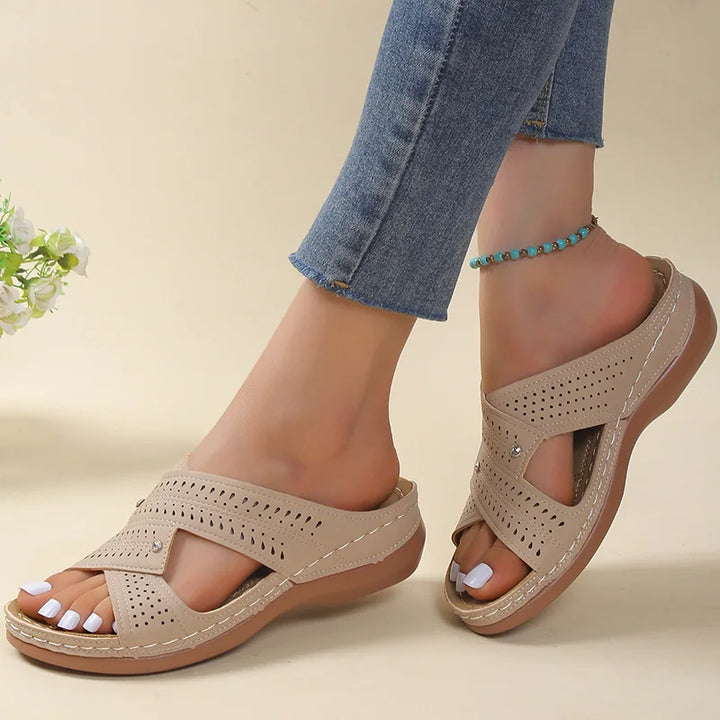 Sophia | Women's Comfortable Orthopedic Sandals with Crisscross Straps-Metro Lane Plaza