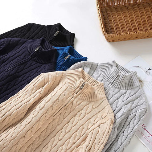 Herrenpullover mit halbem Reißverschluss