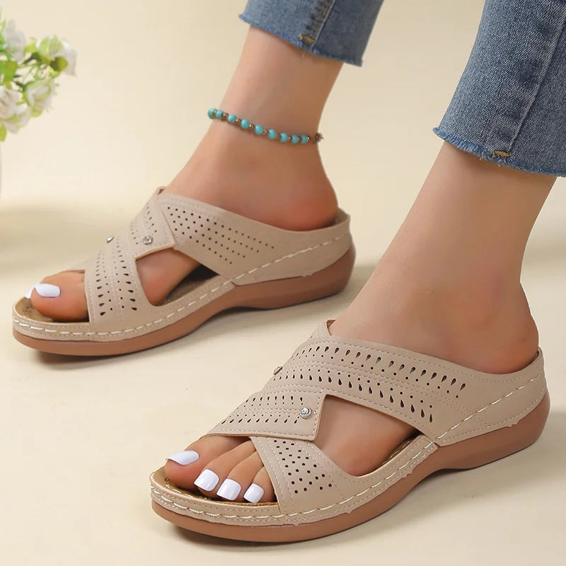 Sophia | Women's Comfortable Orthopedic Sandals with Crisscross Straps-Metro Lane Plaza
